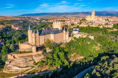 İspanya 'nın Segovia kentinin Panorama manzarası.
