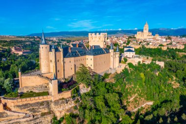 İspanya 'nın Segovia kentinin Panorama manzarası.