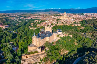 İspanya 'nın Segovia kentinin Panorama manzarası.
