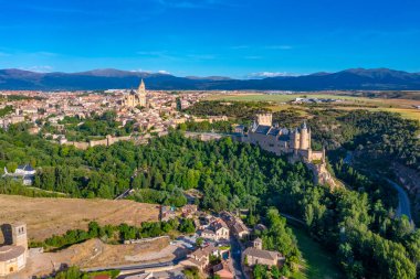 İspanya 'nın Segovia kentinin Panorama manzarası.