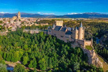 İspanya 'nın Segovia kentinin Panorama manzarası.