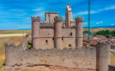 İspanya 'daki Turegano Kalesi manzarası.