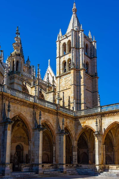 Klášter Katedrále Španělském Městě Leon — Stock fotografie