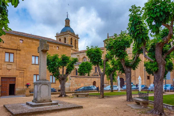 İspanyol şehri Ciudad Rodrigo 'daki Plaza de San Salvador..