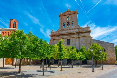 İspanyol kasabası Palencia 'daki San Pablo Kilisesi.