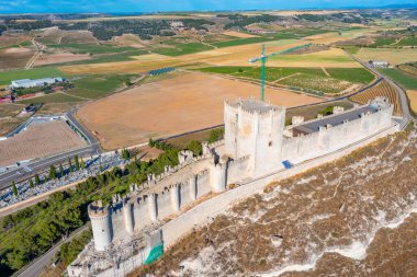 İspanya 'daki Penafiel kalesinin manzarası.