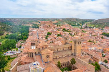 İspanyol kenti Siguenza 'nın Panorama manzarası.