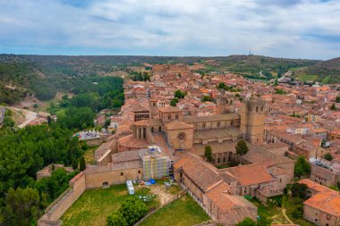 İspanyol kenti Siguenza 'nın Panorama manzarası.