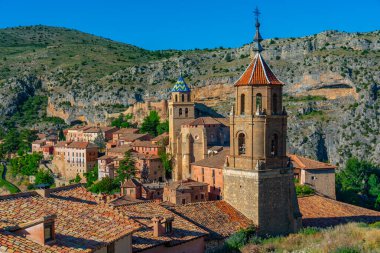 İspanyol şehri Albarracin 'in Panorama manzarası.