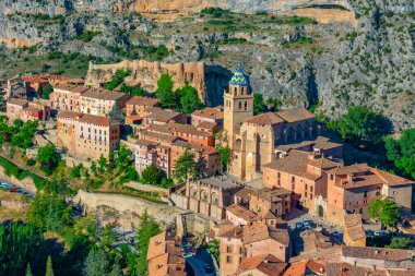 İspanyol şehri Albarracin 'in Panorama manzarası.