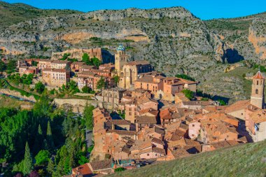 İspanyol şehri Albarracin 'in Panorama manzarası.
