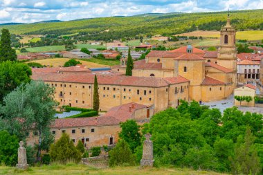 İspanya 'daki Santo Domingo de Silos manastırı manzarası.