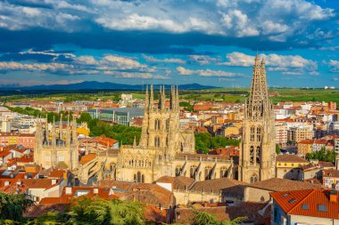 Burgos, İspanya 'nın günbatımı manzarası.