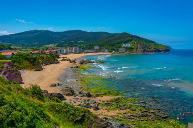 Playa de Bakio 'nun İspanya' daki hava manzarası.