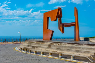 San Sebastian, İspanya 'daki Construccion vacia heykeli.