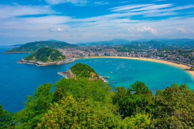 Monte Igueldo, İspanya 'dan San Sebastian' ın Panorama manzarası.