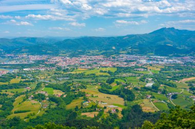 İspanya ile Fransa sınırındaki Irun ve Hendaye kasabalarının Panorama manzarası.