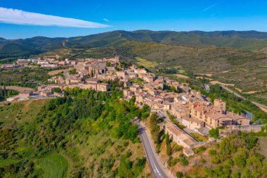 İspanyol köyünün manzarası Sos del Rey Catolico.
