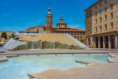 Fuente de la hispanidad, Zaragoza, İspanya.