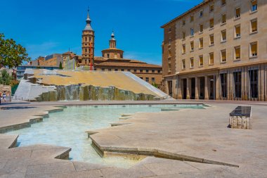 Fuente de la hispanidad, Zaragoza, İspanya.