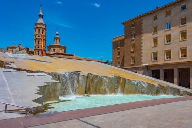 Fuente de la hispanidad, Zaragoza, İspanya.