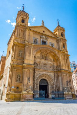 İspanyol şehri Zaragoza 'da Santa Engracia Bazilikası.