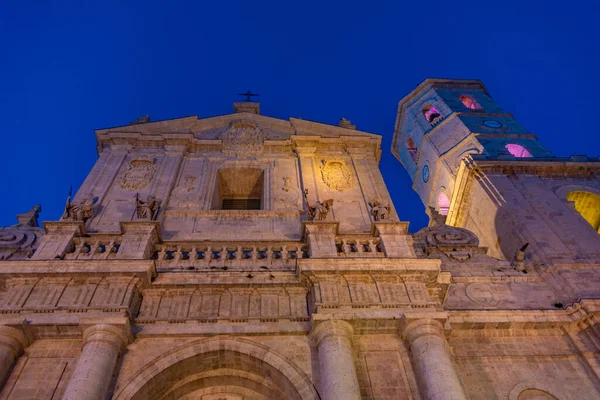 Nachtansicht Der Kathedrale Der Spanischen Stadt Valladolid — Stockfoto