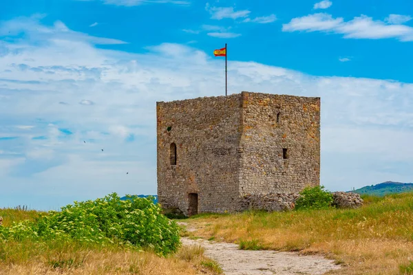 İspanya 'daki Castillo de Atienza manzarası.