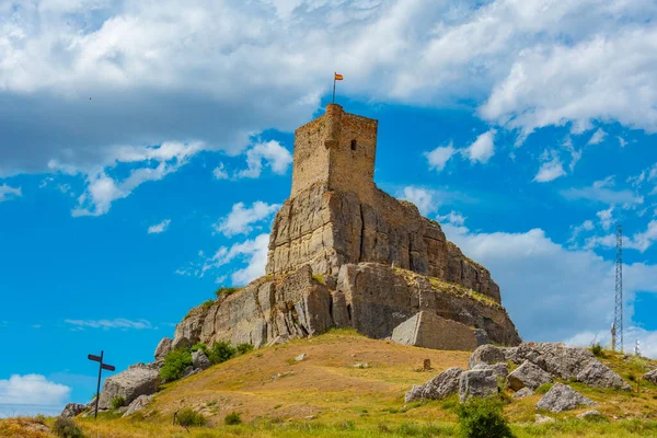 İspanya 'daki Castillo de Atienza manzarası.