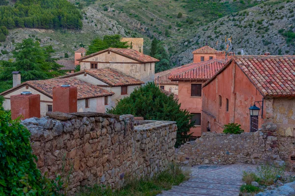 Coucher Soleil Sur Une Rue Médiévale Dans Vieille Ville Albarracin — Photo