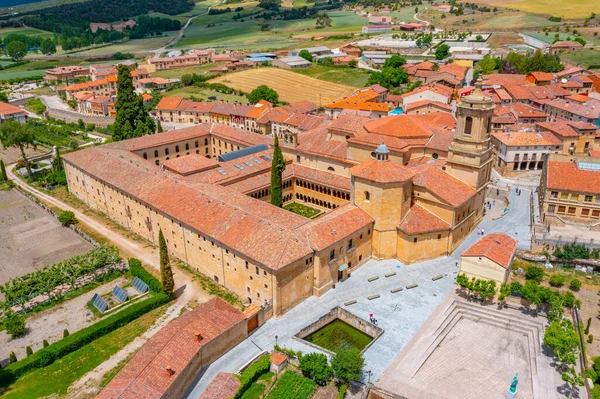 Панорама Монастыря Санто Доминго Силос Испании — стоковое фото