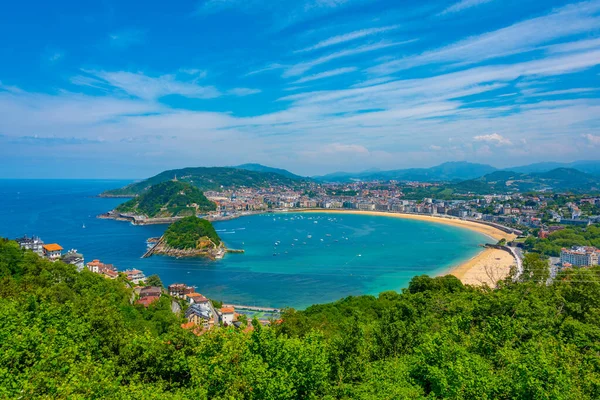 Monte Igueldo, İspanya 'dan San Sebastian' ın Panorama manzarası.