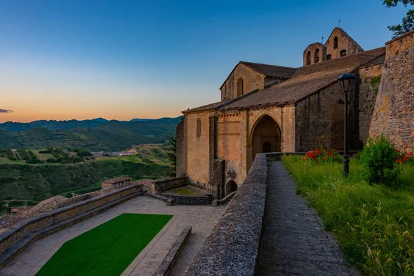 西班牙Sos Del Rey Catolico村Iglesia San Esteban的日出景观 — 图库照片