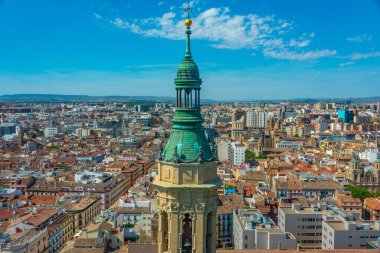 Zaragoza, İspanya havadan görünümü.
