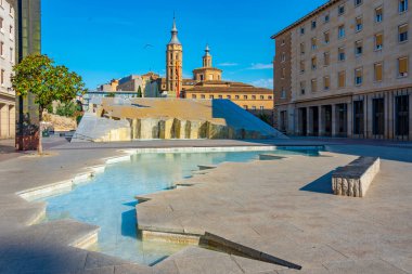 Fuente de la hispanidad, Zaragoza, İspanya.