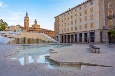 Fuente de la hispanidad, Zaragoza, İspanya.