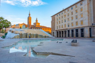 Fuente de la hispanidad, Zaragoza, İspanya.