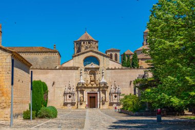 İspanya 'daki Santa Maria de Poblet Manastırı.