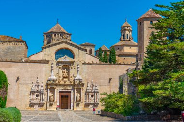 İspanya 'daki Santa Maria de Poblet Manastırı.