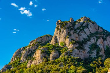İspanya 'daki Parc Doğal de la Muntanya de Montserrat' ta kaya oluşumları.