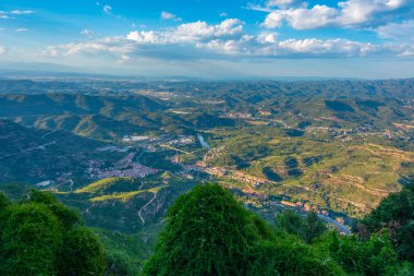 İspanya 'da Monistrol de Montserrat' ın hava manzarası.
