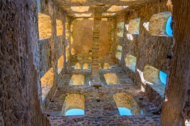 İspanya 'da Sant Pere de Rodes Manastırı.