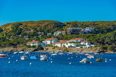 İspanyol köyü kadavralarının manzarası.