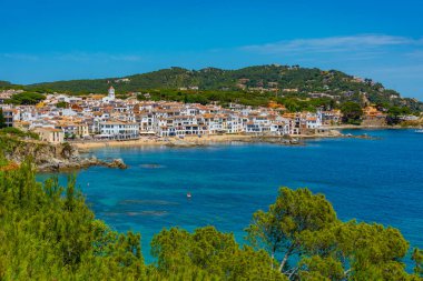 İspanyol köyü Palafrugell Panorama manzarası.