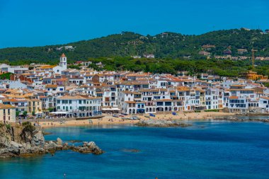 İspanyol köyü Palafrugell Panorama manzarası.