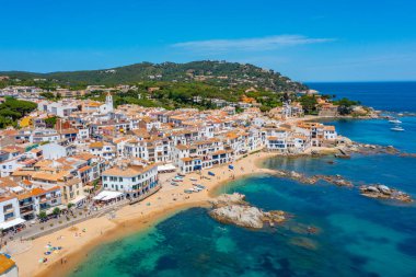 İspanyol köyü Palafrugell Panorama manzarası.