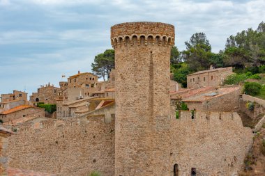 İspanya 'daki Muralles de Tossa de Mar kalesi.