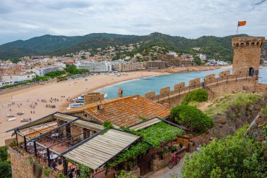 İspanya 'daki Muralles de Tossa de Mar kalesi.