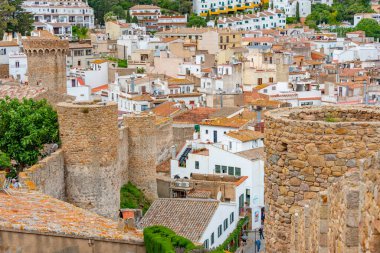 İspanya 'daki Muralles de Tossa de Mar kalesi.