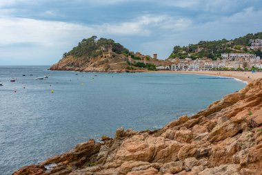 İspanya 'nın Tossa de Mar kentinin Panorama manzarası.